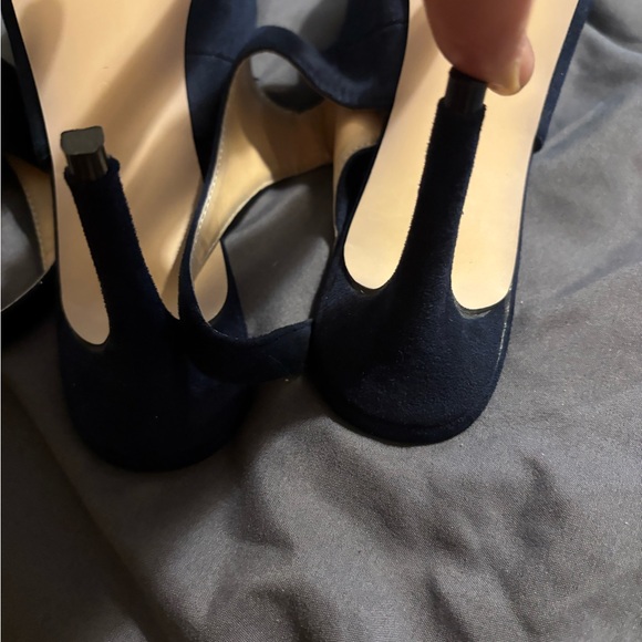❤️BRAND NEW ❤️navy blue 3 inch heels . - Picture 4 of 4